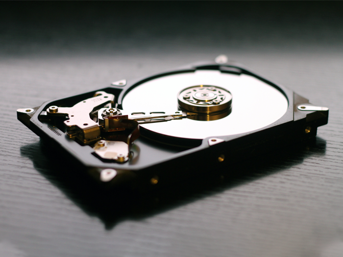 Hard disk drive